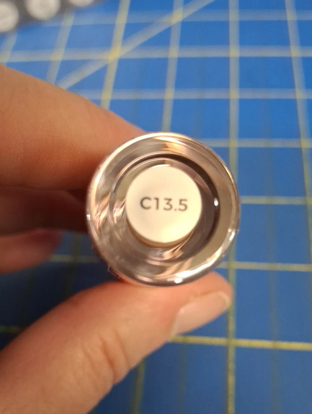 Revolution Conceal & Correct 4g New Sealed Tube 13.5
